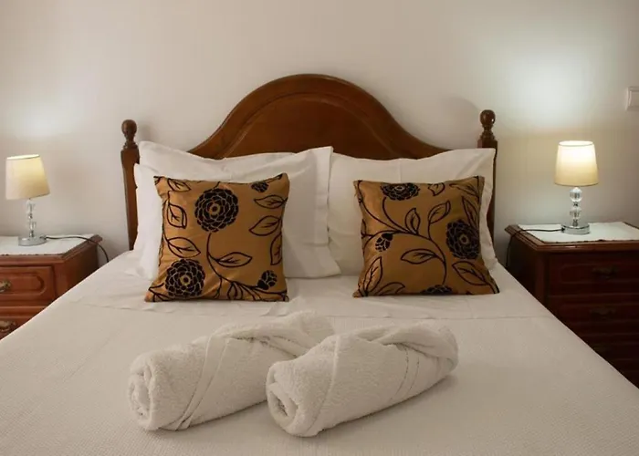 Guest house Gouveia 3*