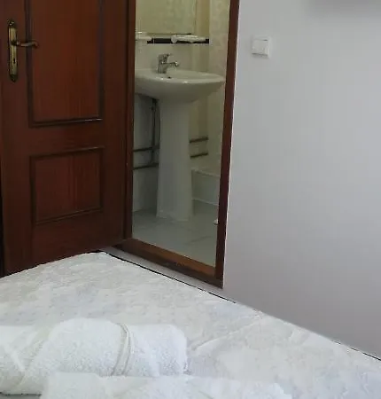 Gouveia 3* Coimbra